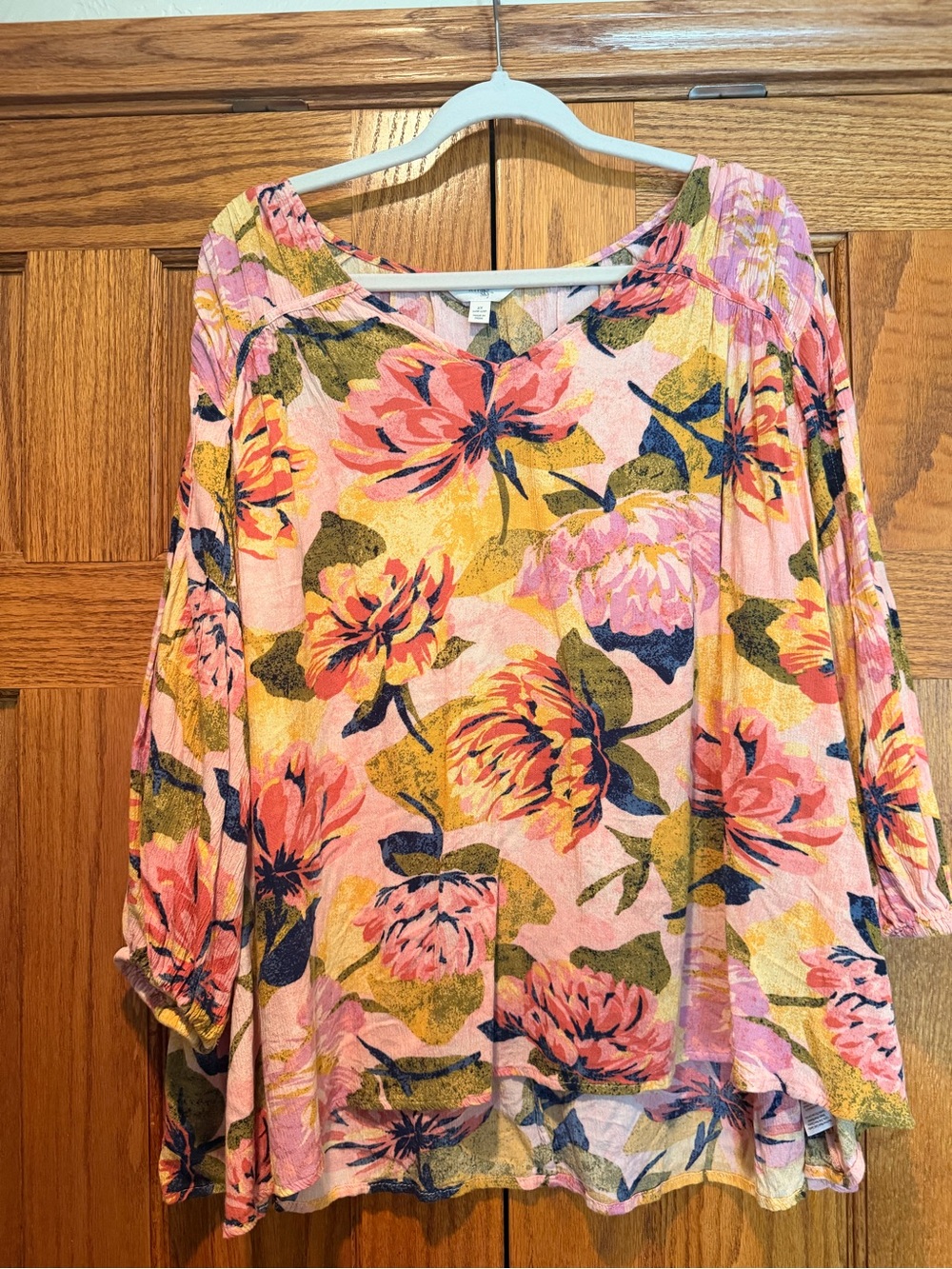 Terra & Sky Pink Floral V-Neck Tunic Top